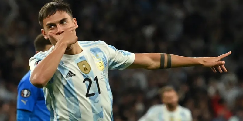 Phong cách ăn mừng quen thuộc của “ngôi sao” Paulo Dybala